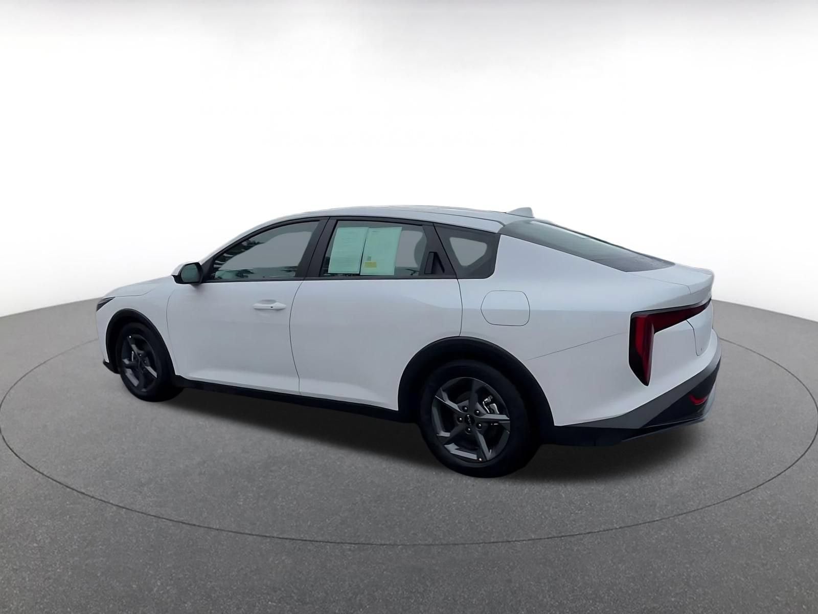 Thumbnail: 2026 Kia K4 - 9
