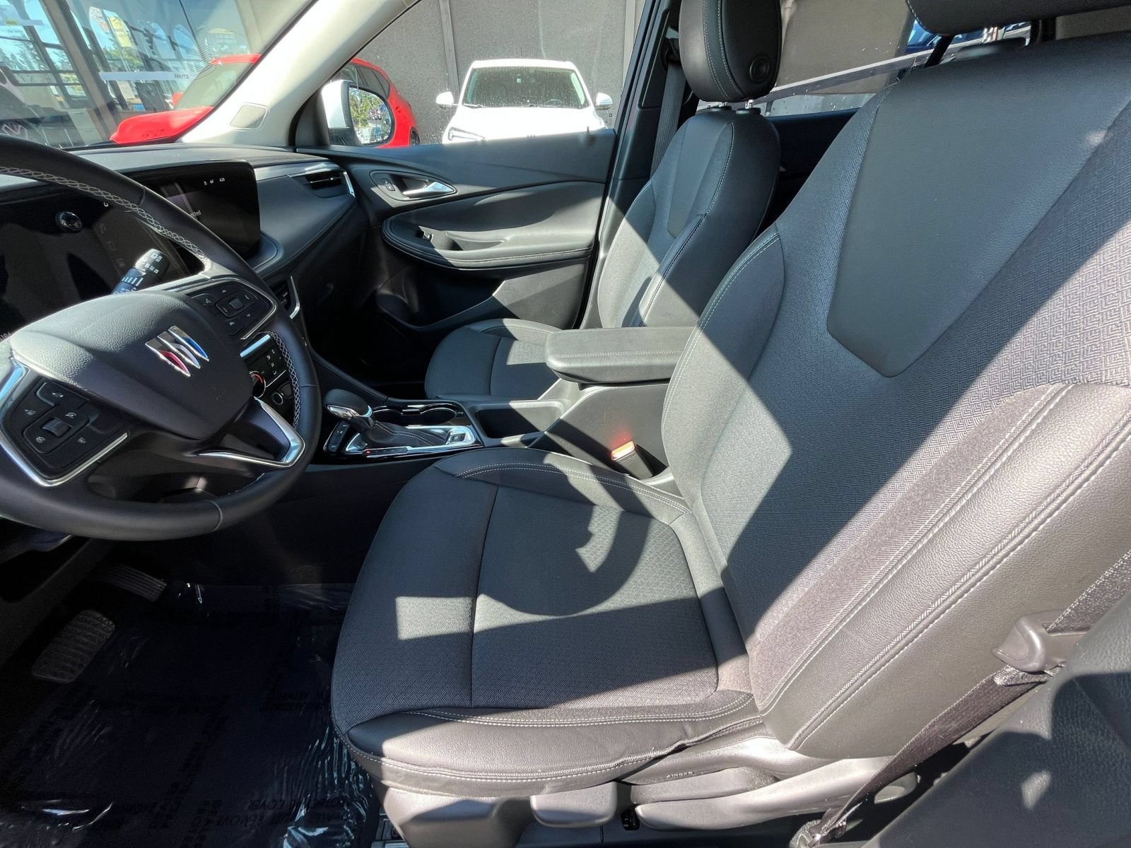 Thumbnail: 2025 Buick Encore GX - 27