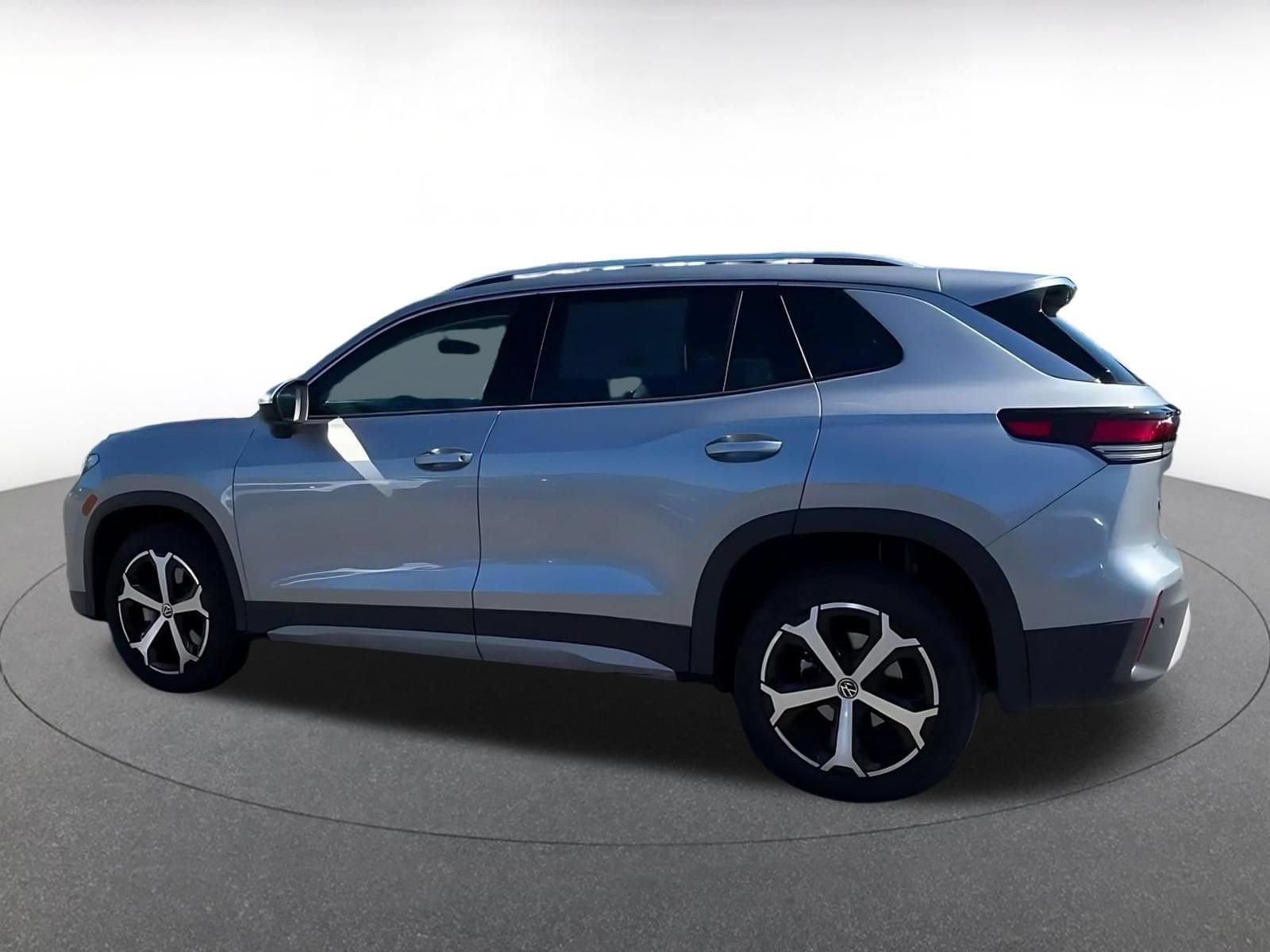 Thumbnail: 2026 Volkswagen Tiguan - 9