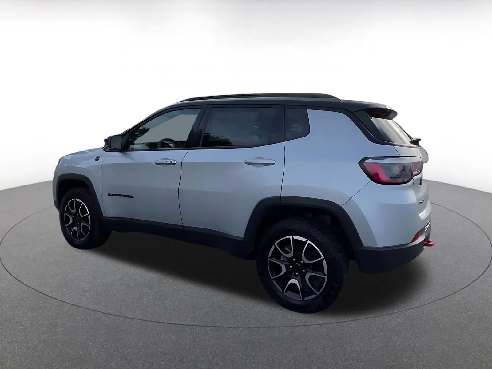 Thumbnail: 2025 Jeep Compass - 9
