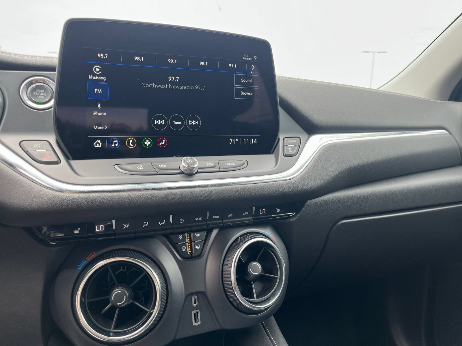 Thumbnail: 2025 Chevrolet Blazer - 19