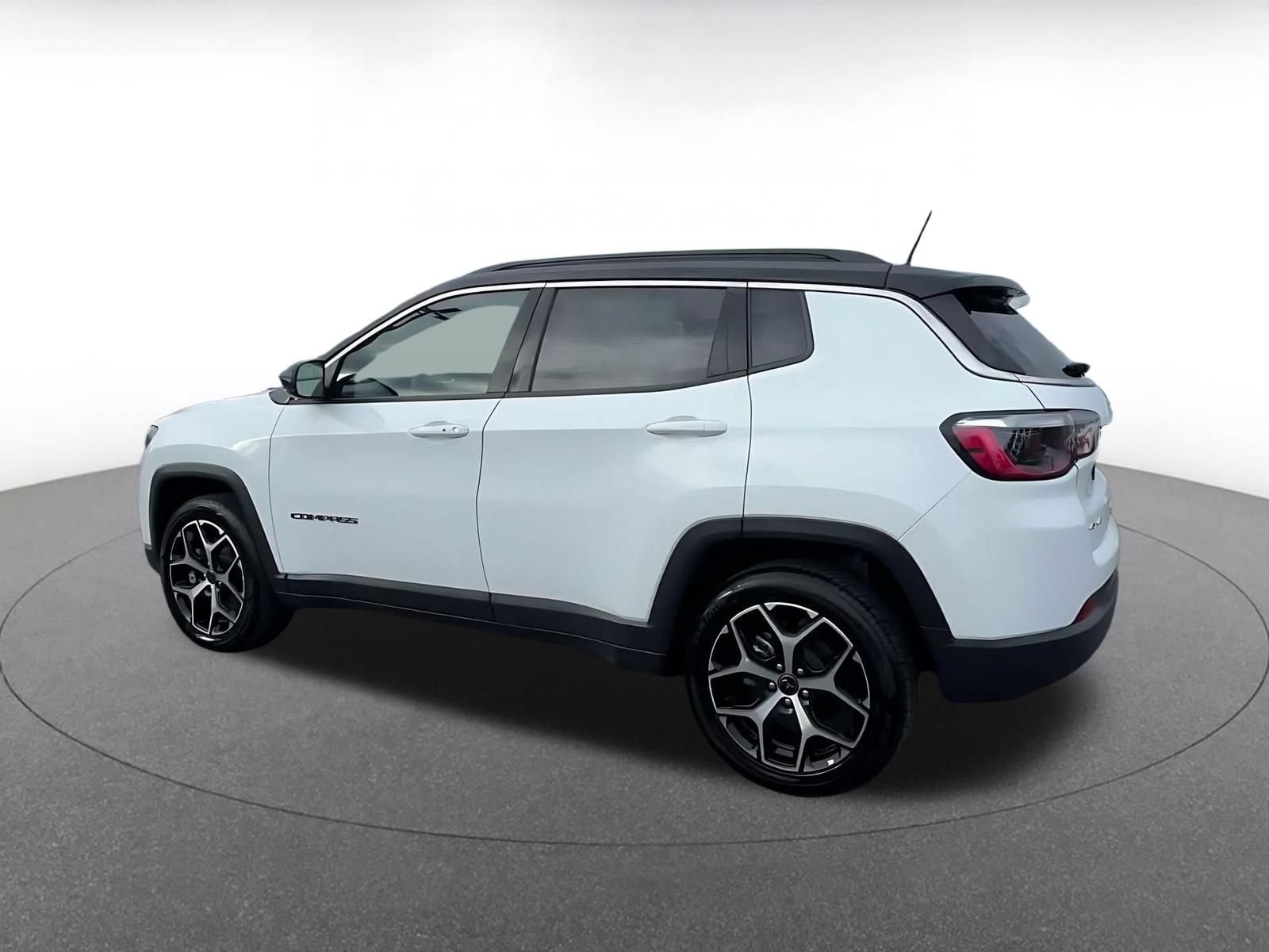 Thumbnail: 2025 Jeep Compass - 9