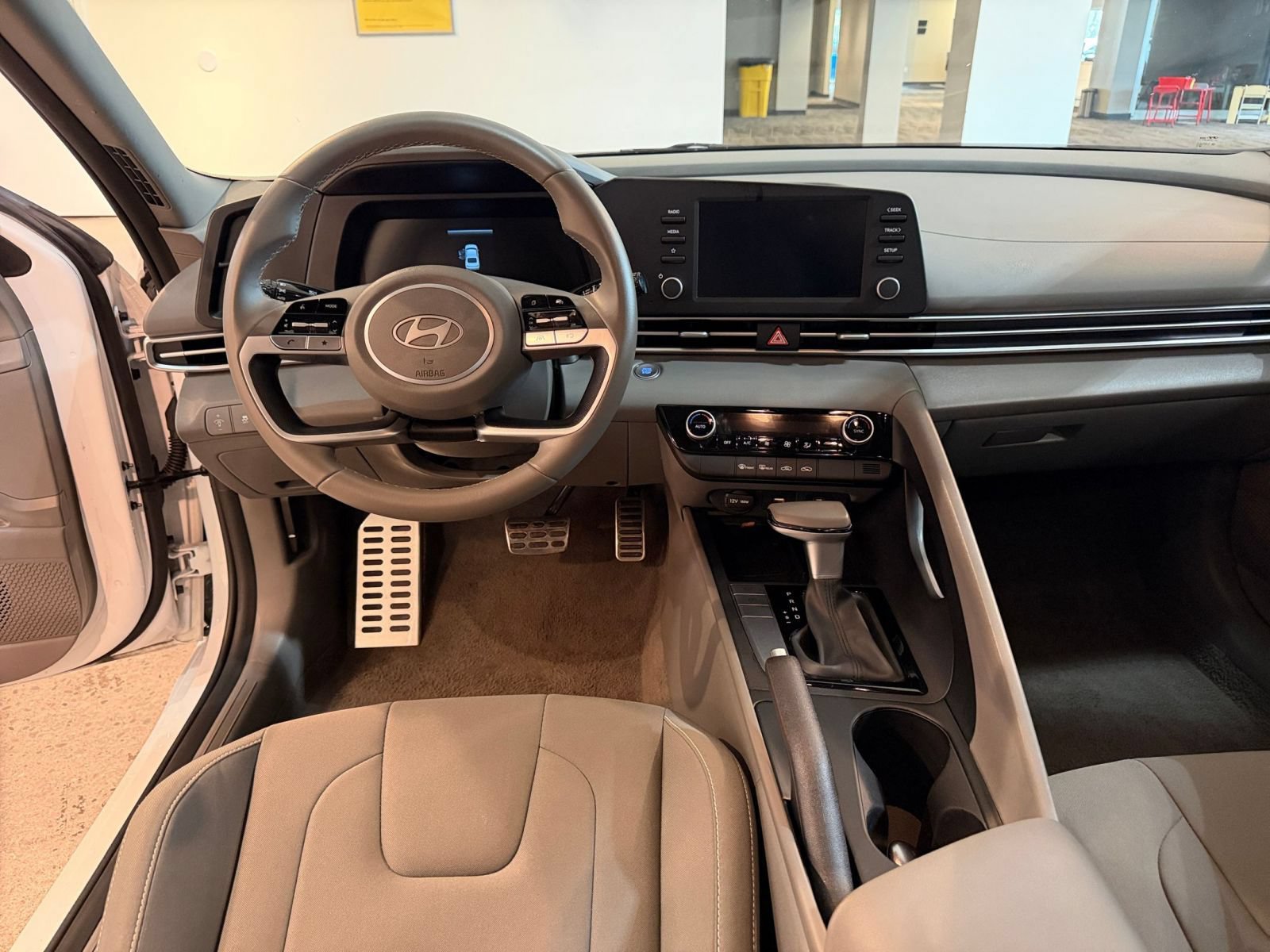 Thumbnail: 2026 Hyundai Elantra - 32