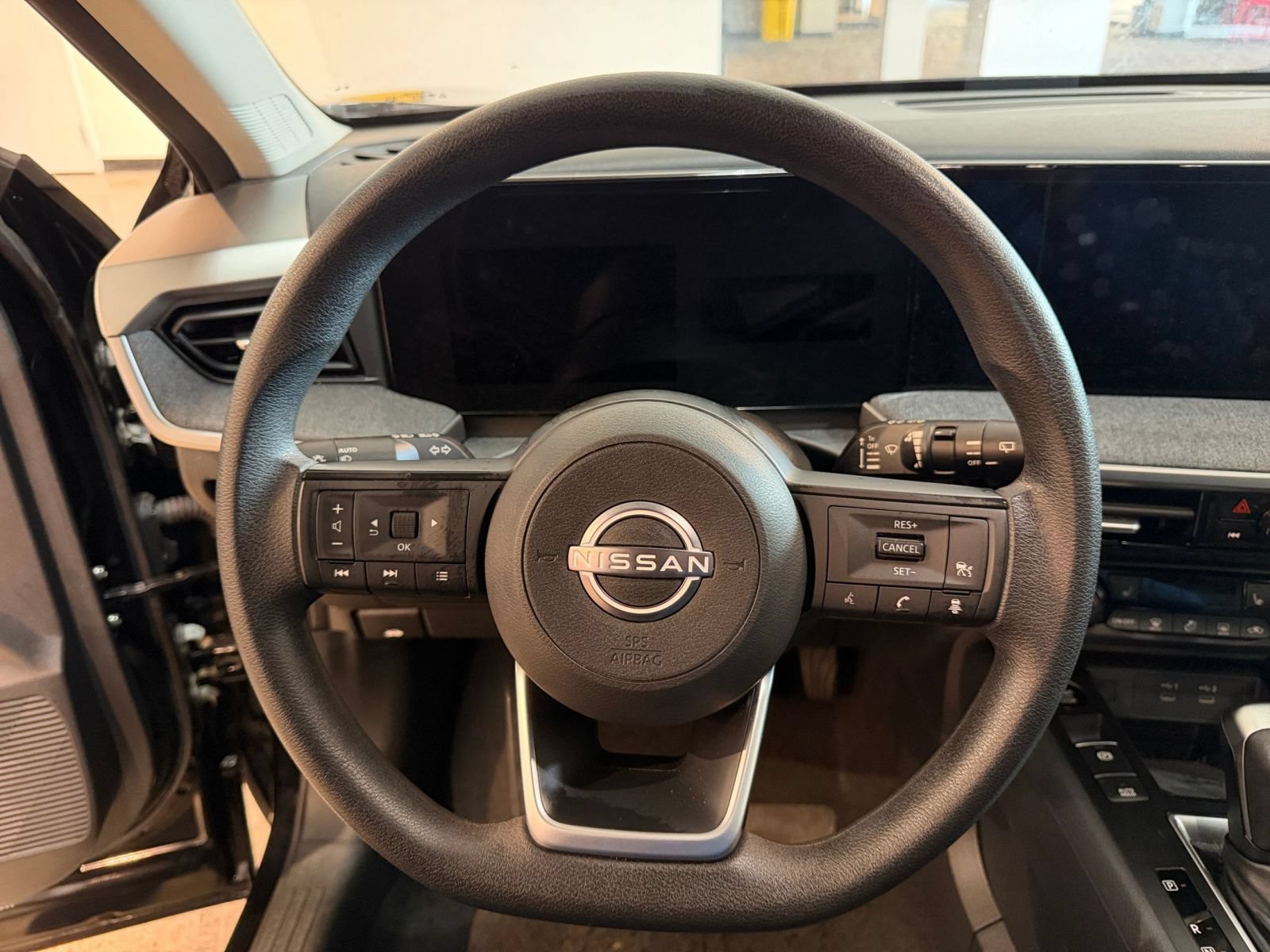 Thumbnail: 2026 Nissan Kicks - 26