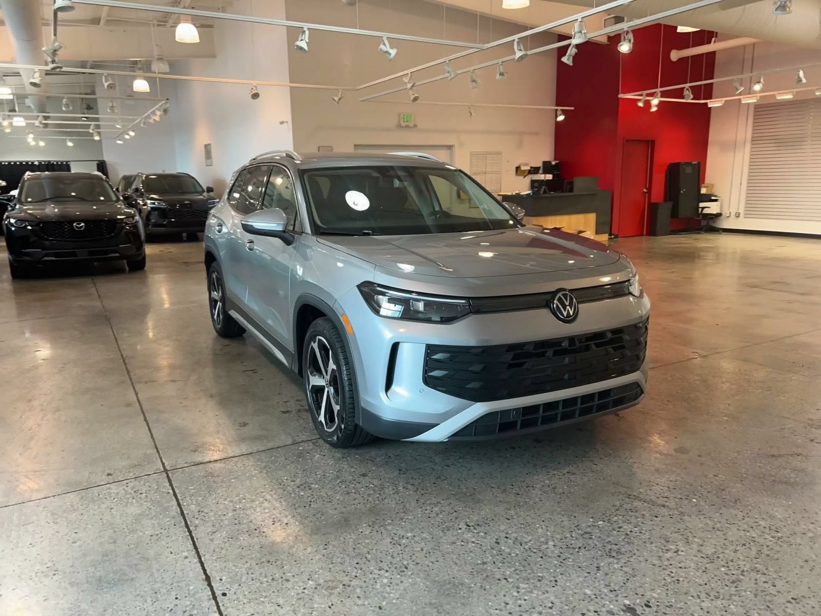 Thumbnail: 2026 Volkswagen Tiguan - 3