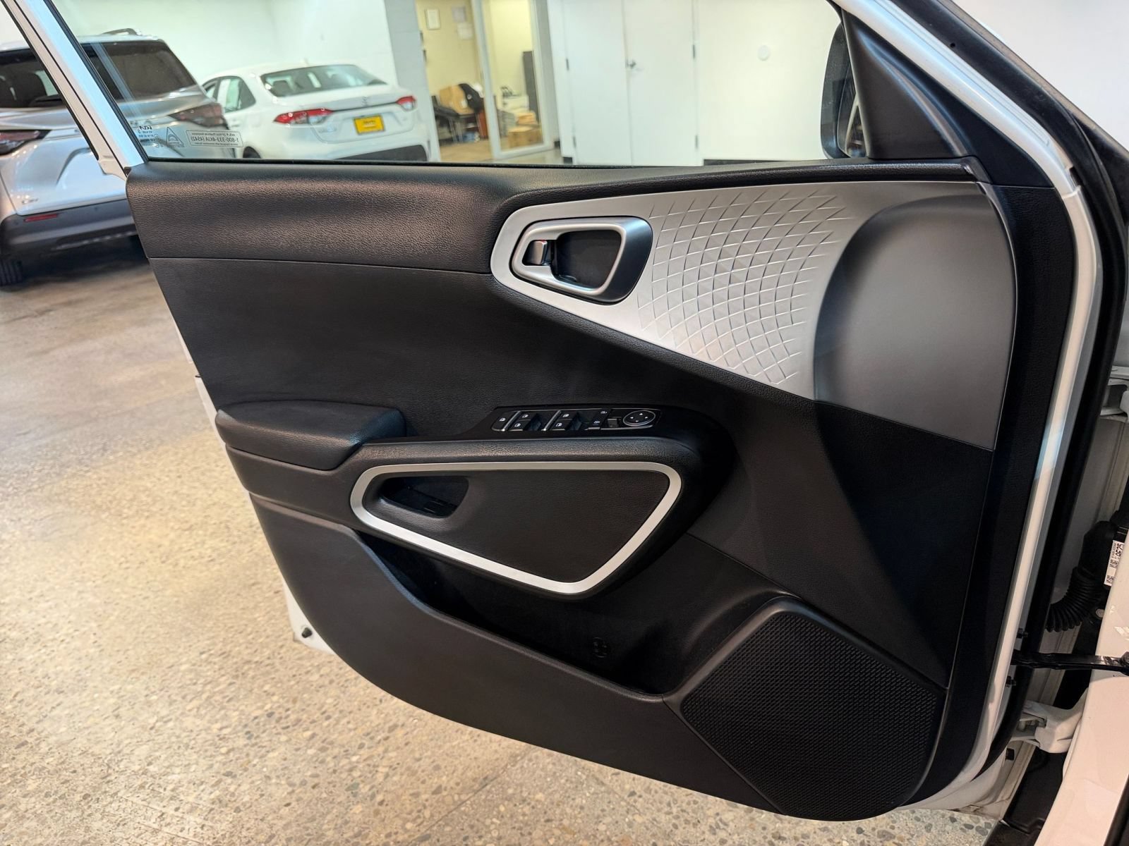 Thumbnail: 2025 Kia Soul - 18