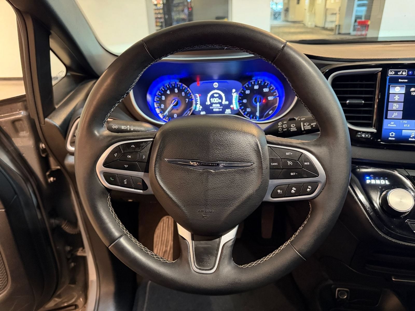 Thumbnail: 2025 Chrysler Pacifica - 28