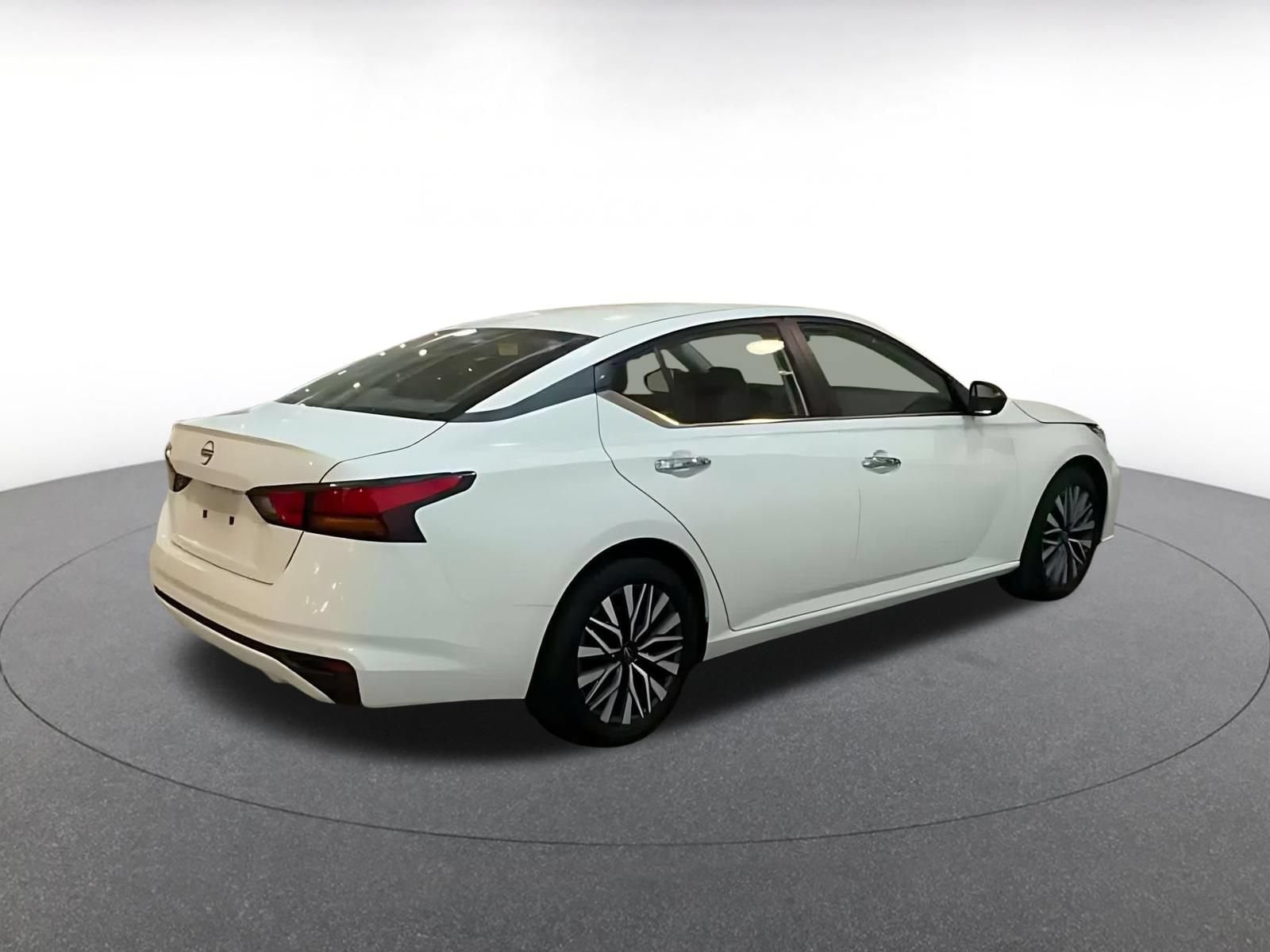 Thumbnail: 2025 Nissan Altima - 14