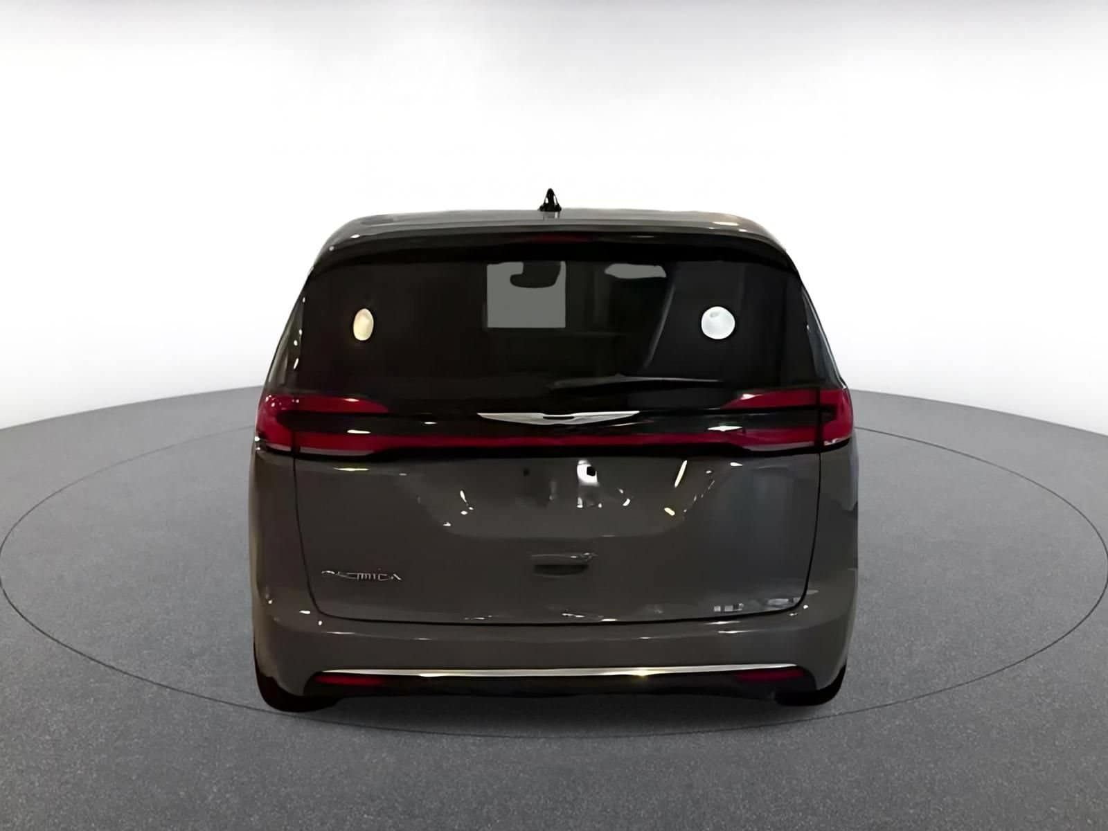 Thumbnail: 2025 Chrysler Pacifica - 12