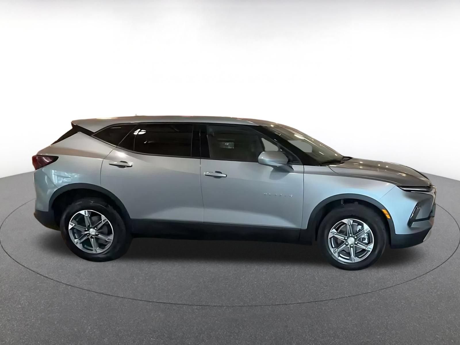 Thumbnail: 2025 Chevrolet Blazer - 15