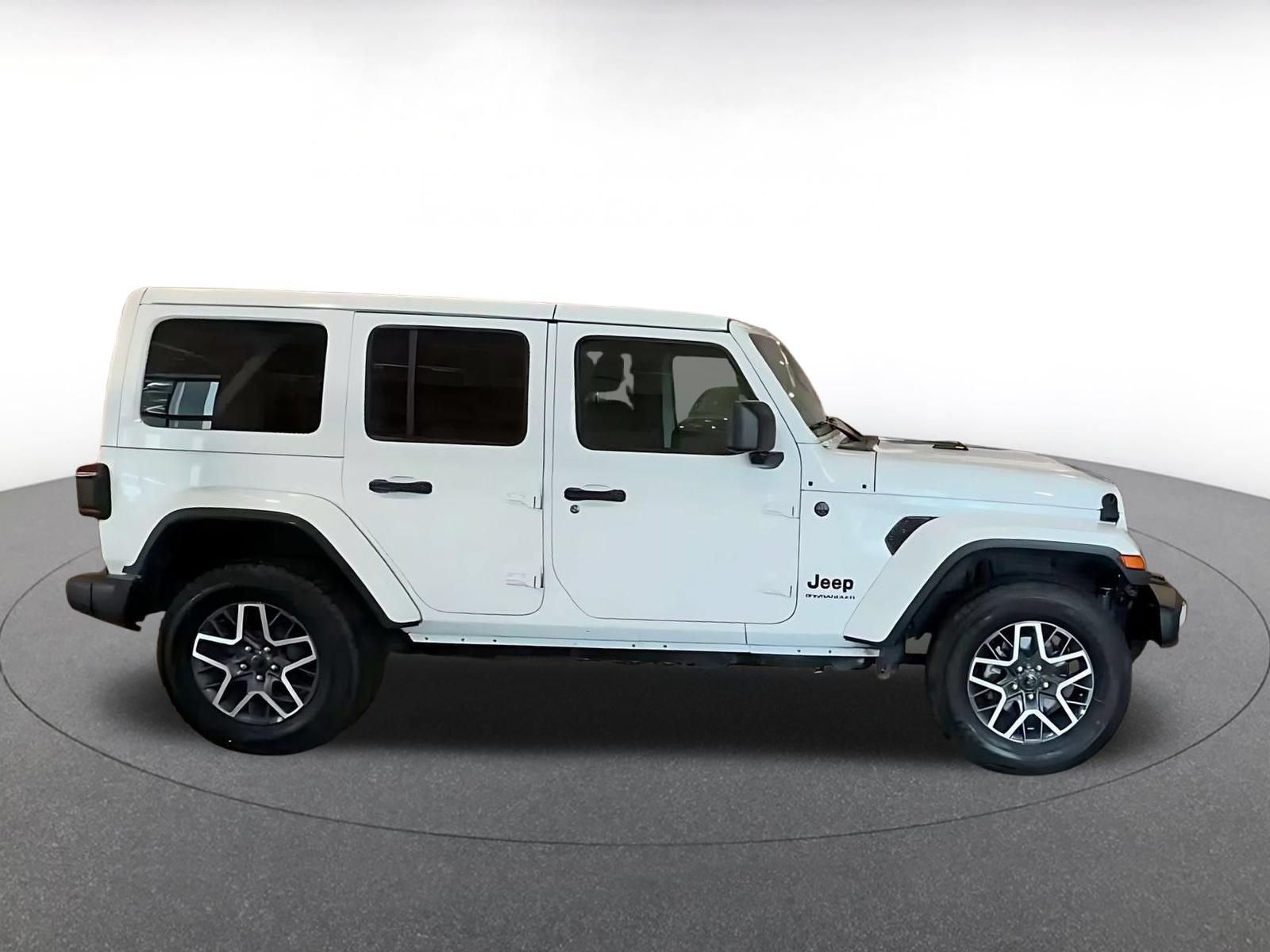 Thumbnail: 2025 Jeep Wrangler - 14