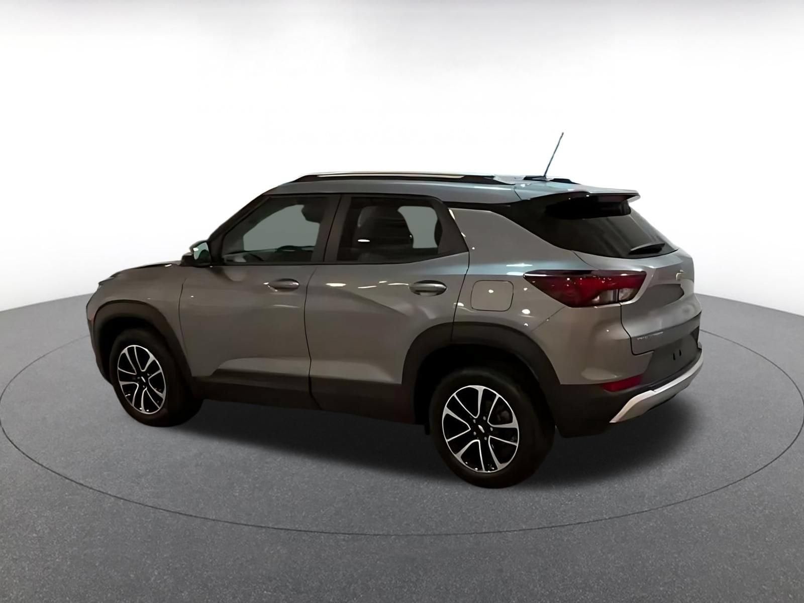 Thumbnail: 2025 Chevrolet TrailBlazer - 9