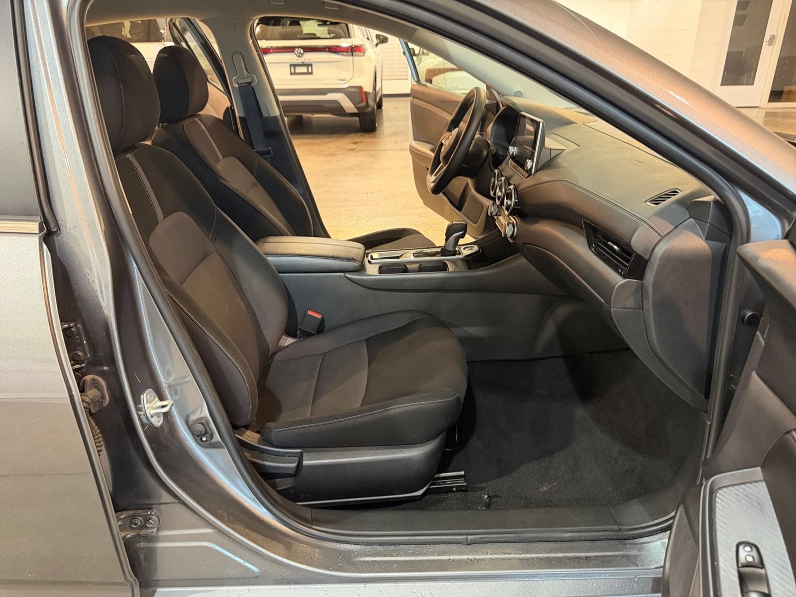Thumbnail: 2025 Nissan Sentra - 34