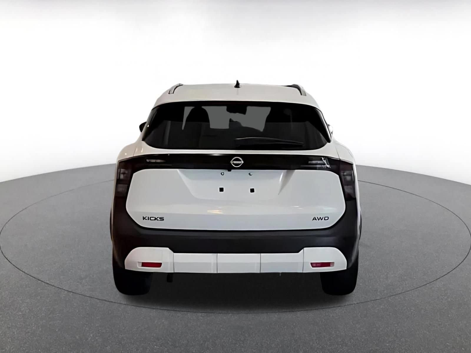Thumbnail: 2026 Nissan Kicks - 4