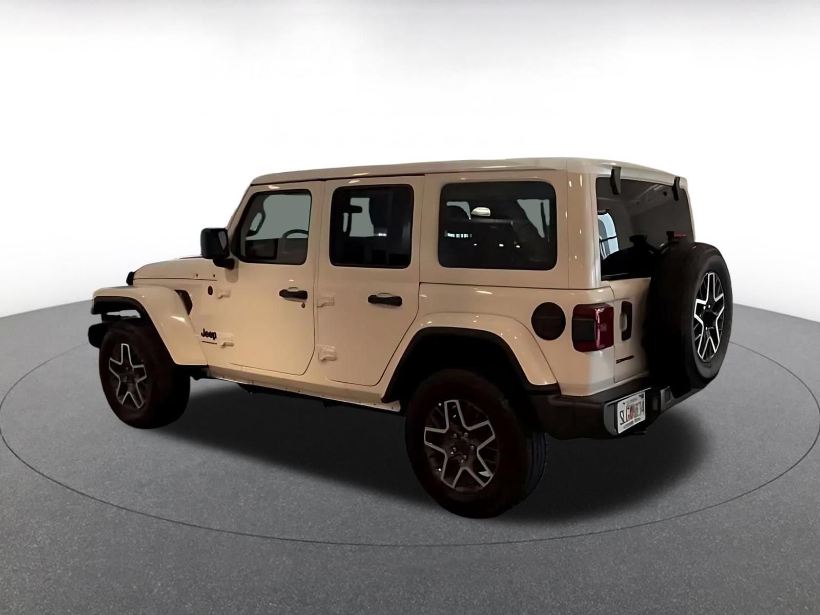Thumbnail: 2025 Jeep Wrangler - 13