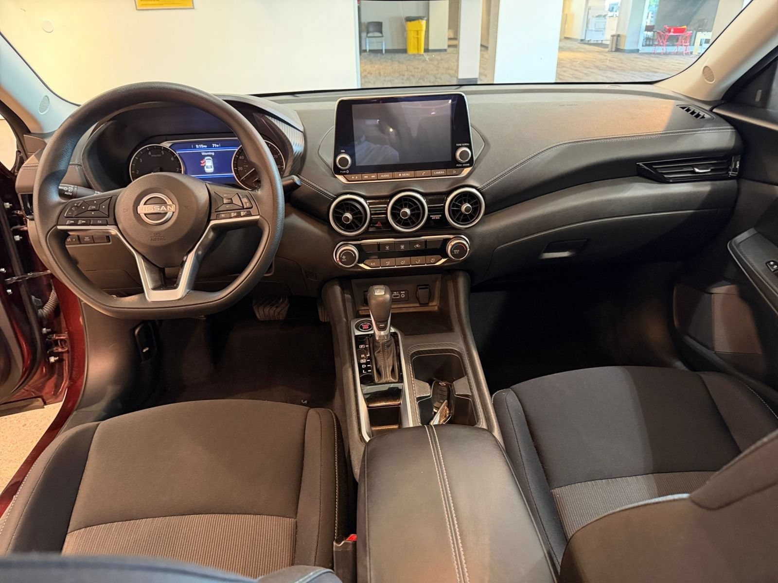 Thumbnail: 2025 Nissan Sentra - 31