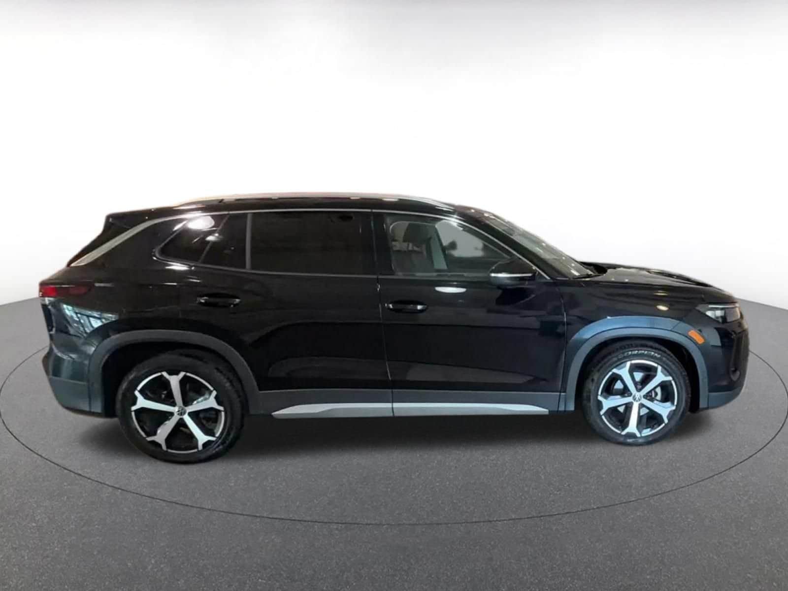 Thumbnail: 2026 Volkswagen Tiguan - 15