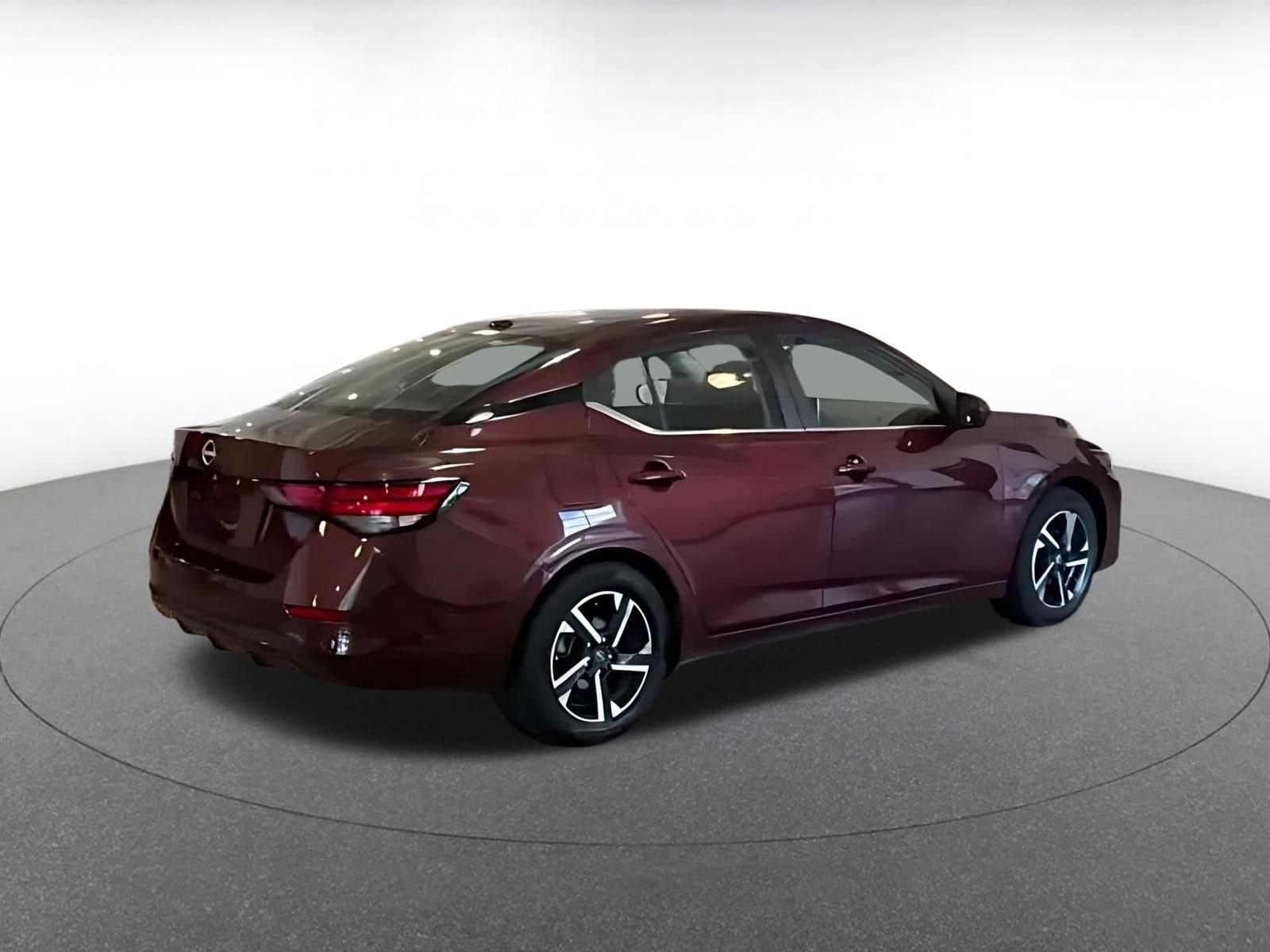 Thumbnail: 2025 Nissan Sentra - 9