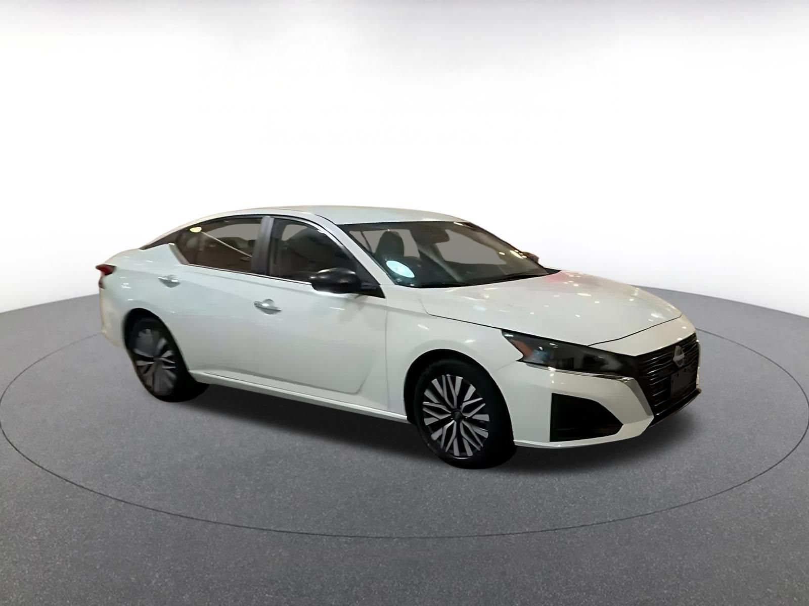 Thumbnail: 2025 Nissan Altima - 2
