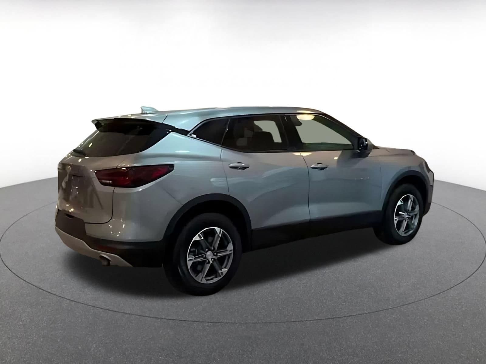 Thumbnail: 2026 Chevrolet Blazer - 14