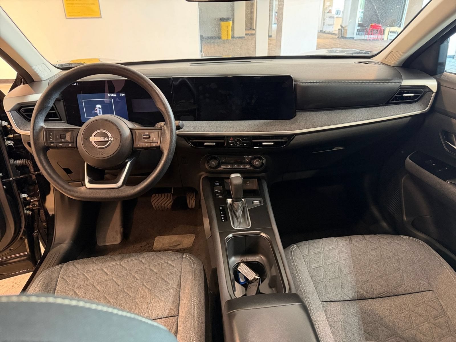 Thumbnail: 2026 Nissan Kicks - 31