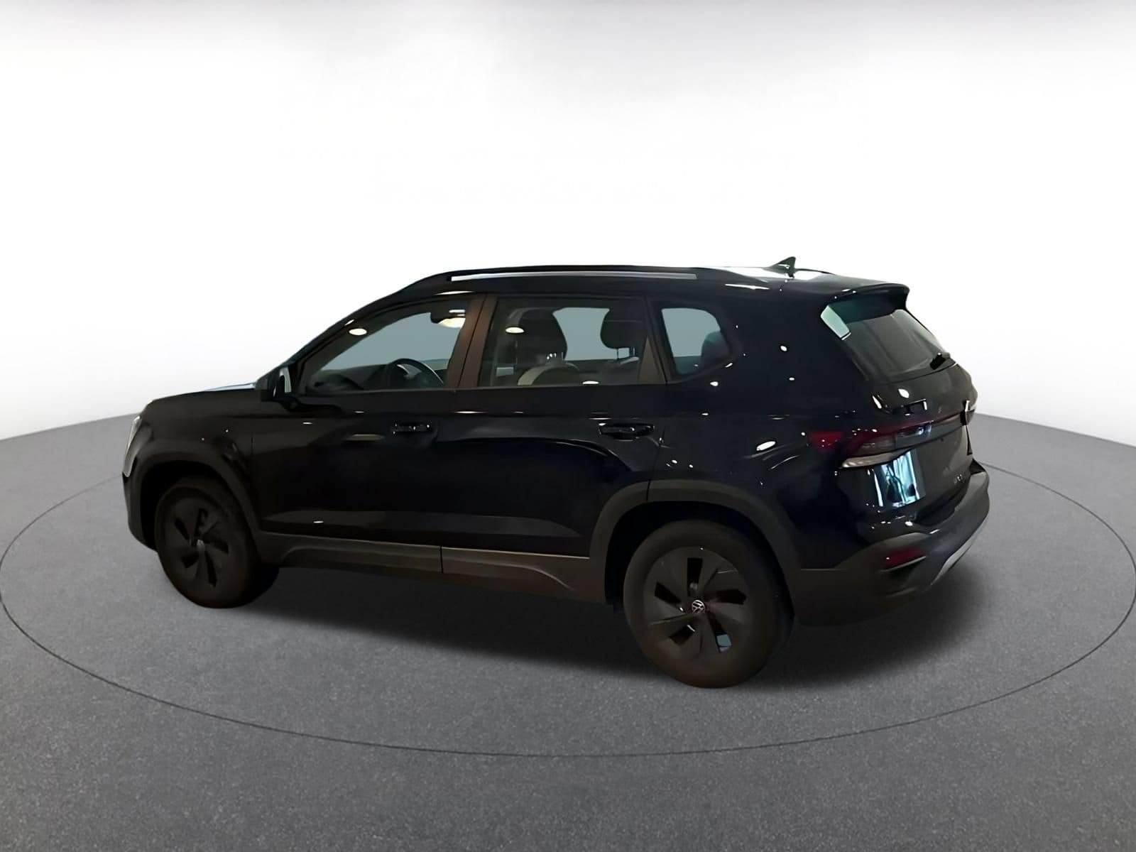 Thumbnail: 2026 Volkswagen Taos - 8