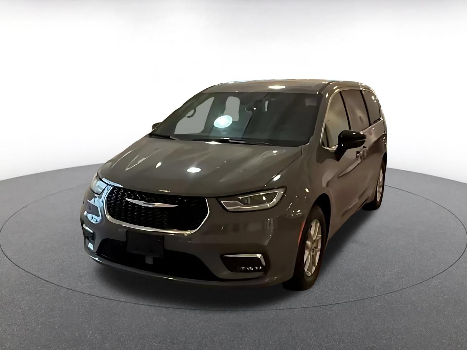 Thumbnail: 2025 Chrysler Pacifica - 6