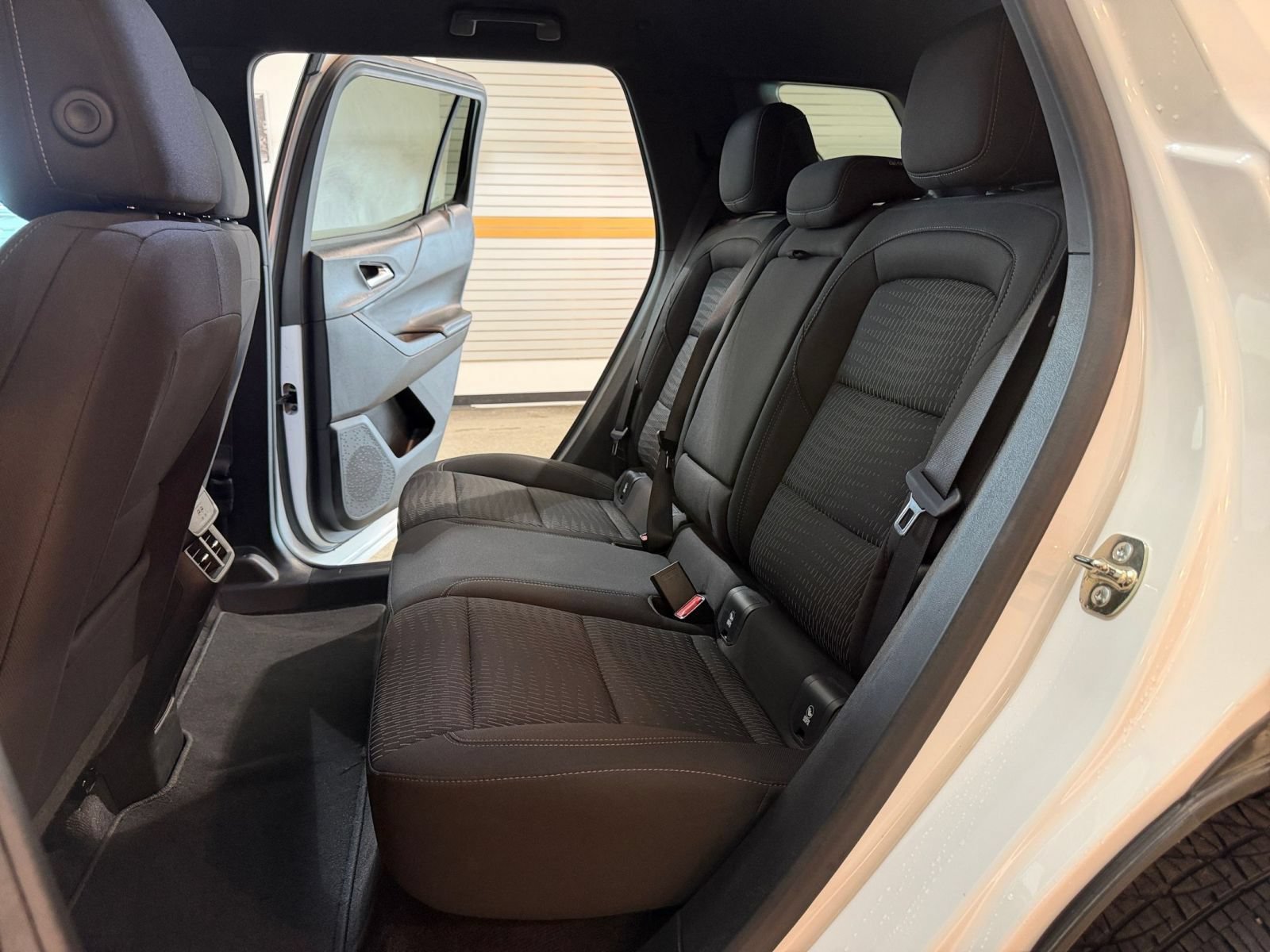 Thumbnail: 2025 Chevrolet Equinox - 25