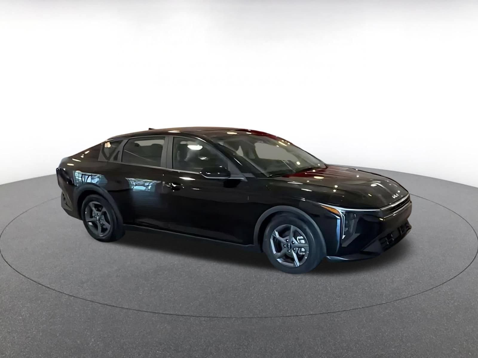 Thumbnail: 2025 Kia K4 - 2
