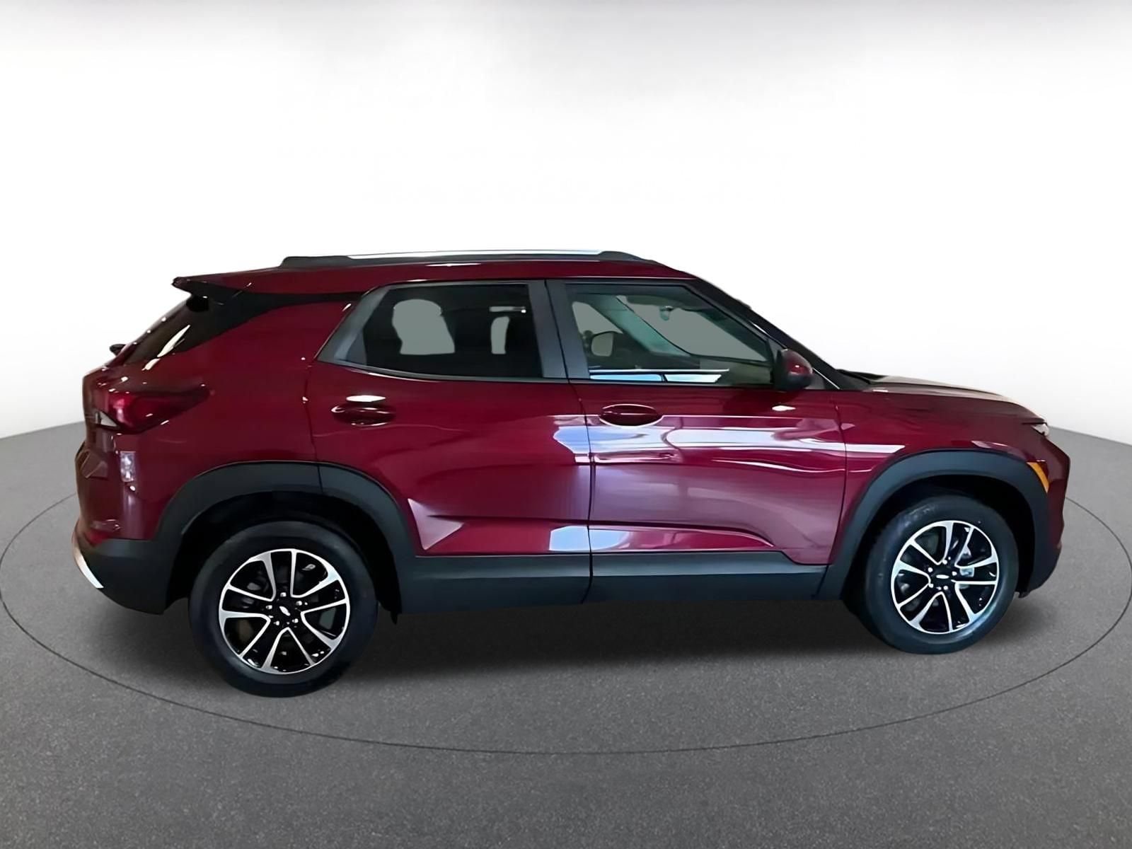 Thumbnail: 2025 Chevrolet TrailBlazer - 13