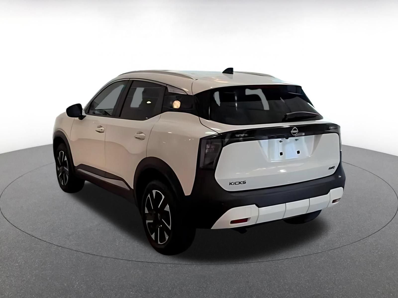 Thumbnail: 2026 Nissan Kicks - 12