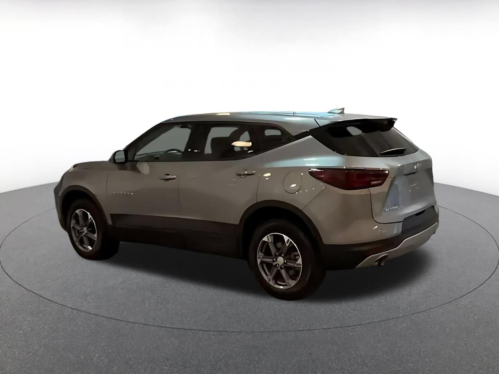 Thumbnail: 2026 Chevrolet Blazer - 9