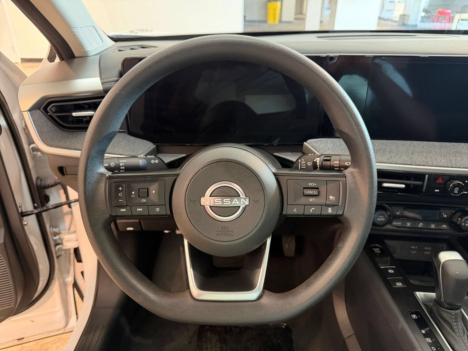 Thumbnail: 2026 Nissan Kicks - 26