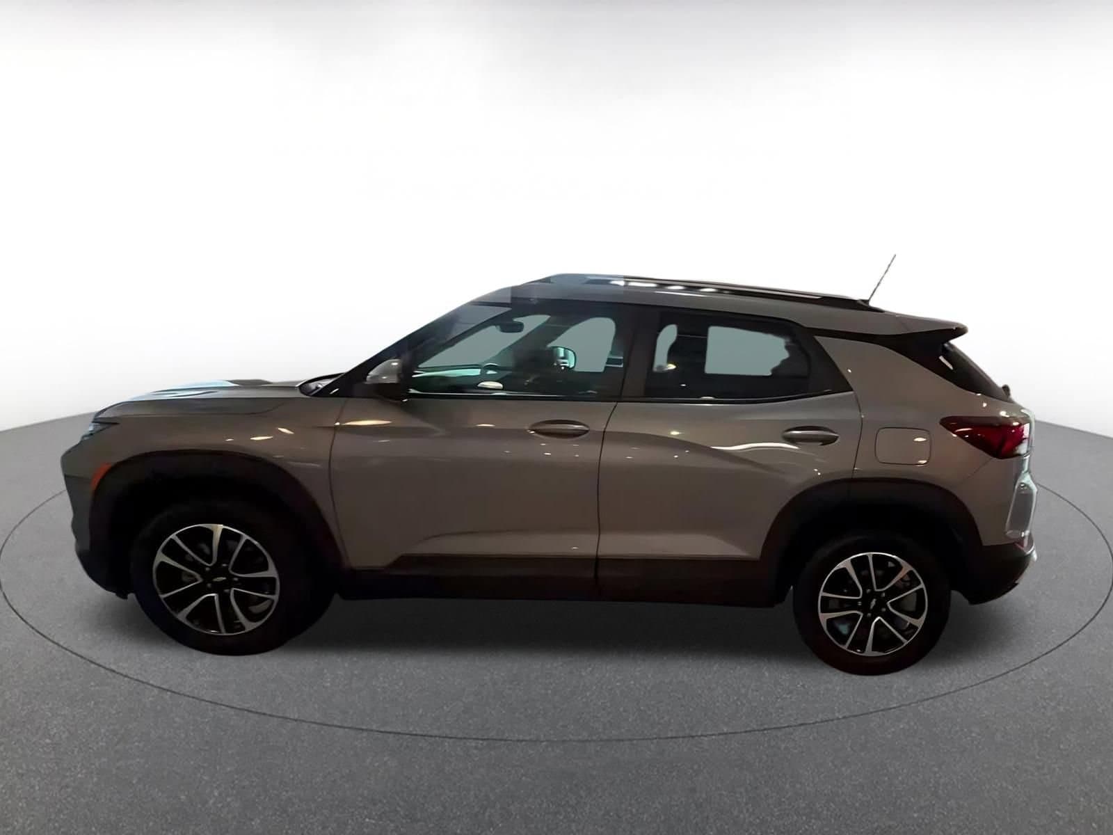 Thumbnail: 2025 Chevrolet TrailBlazer - 8