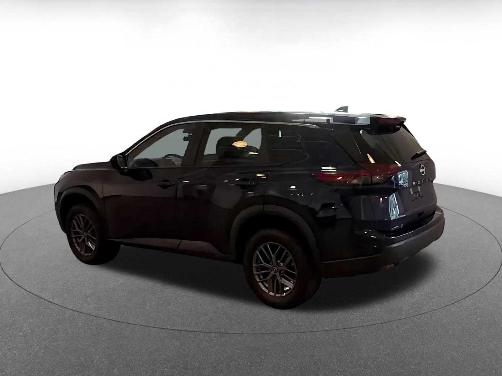 Thumbnail: 2026 Nissan Rogue - 9