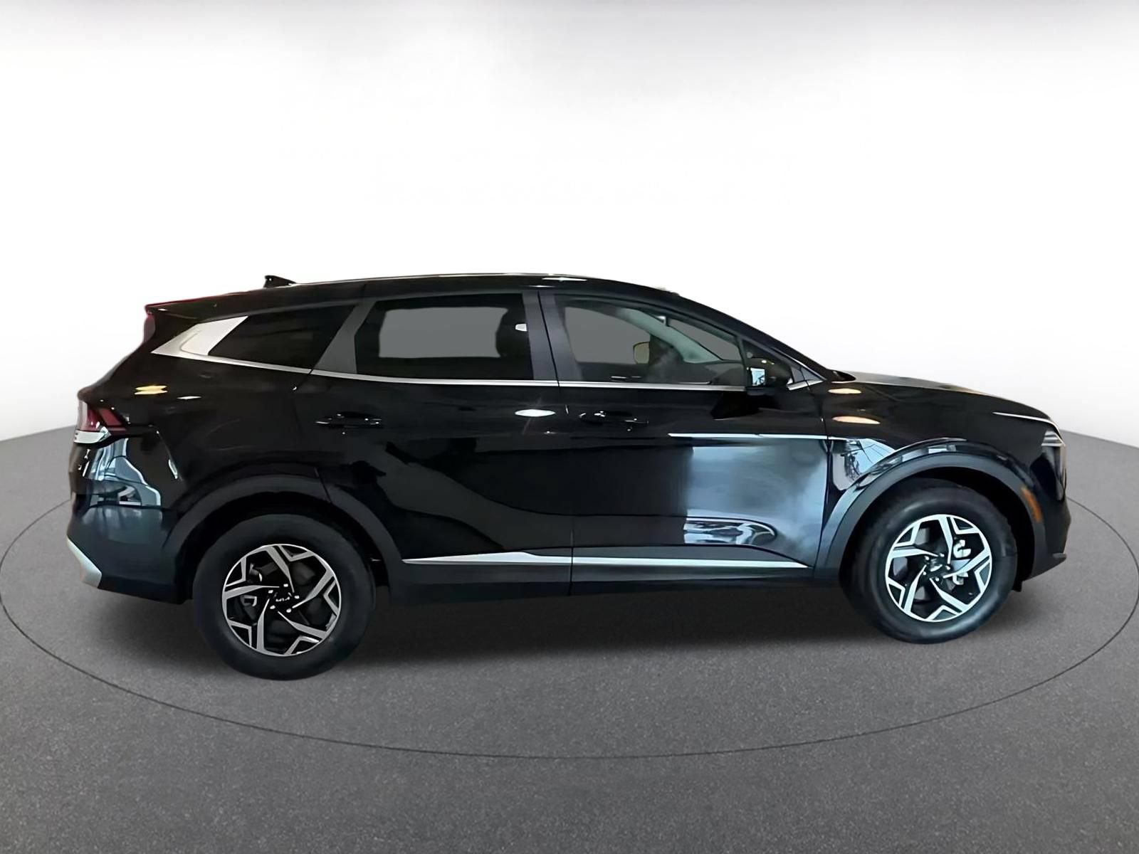 Thumbnail: 2025 Kia Sportage - 14