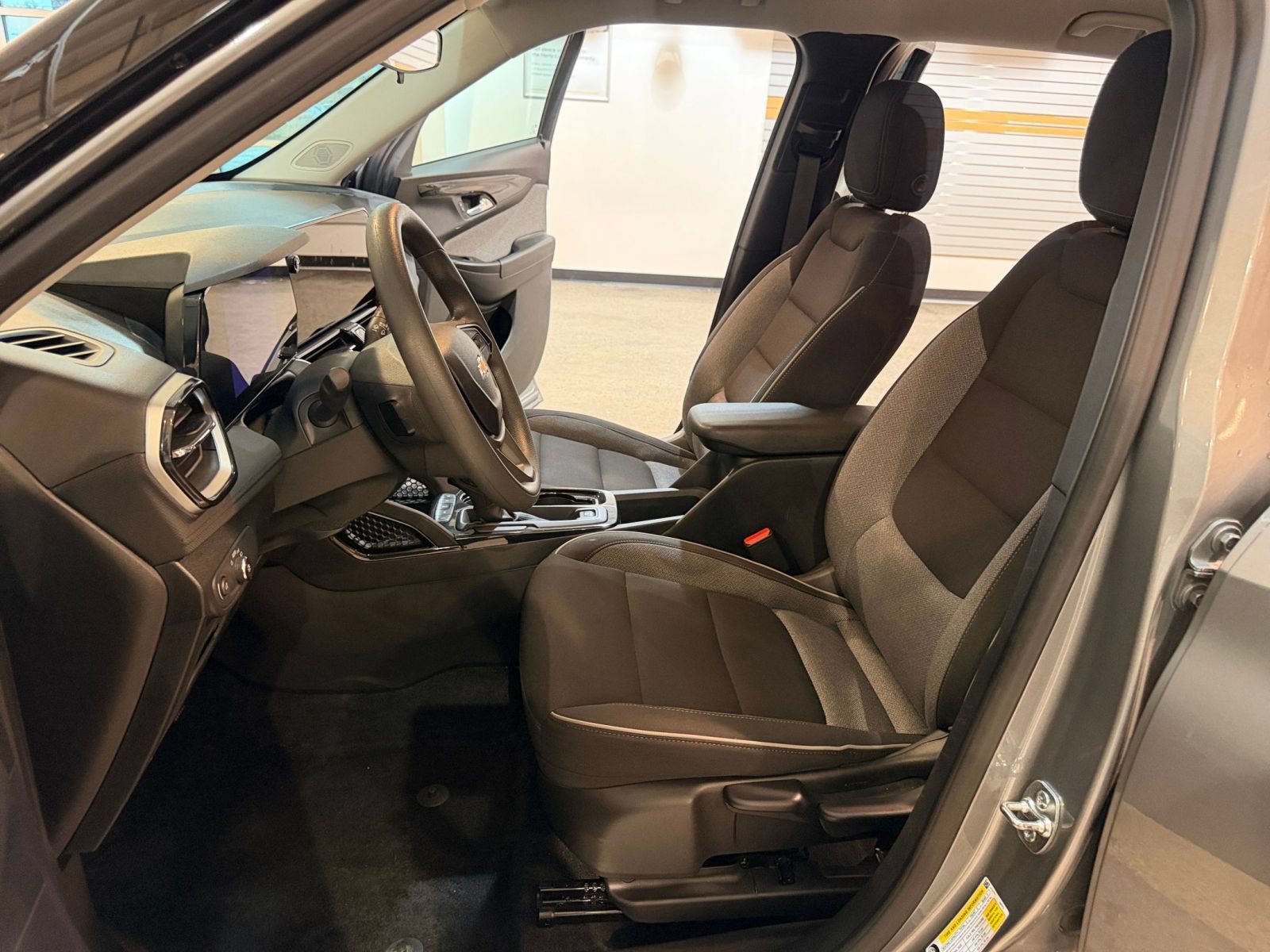 Thumbnail: 2025 Chevrolet TrailBlazer - 25