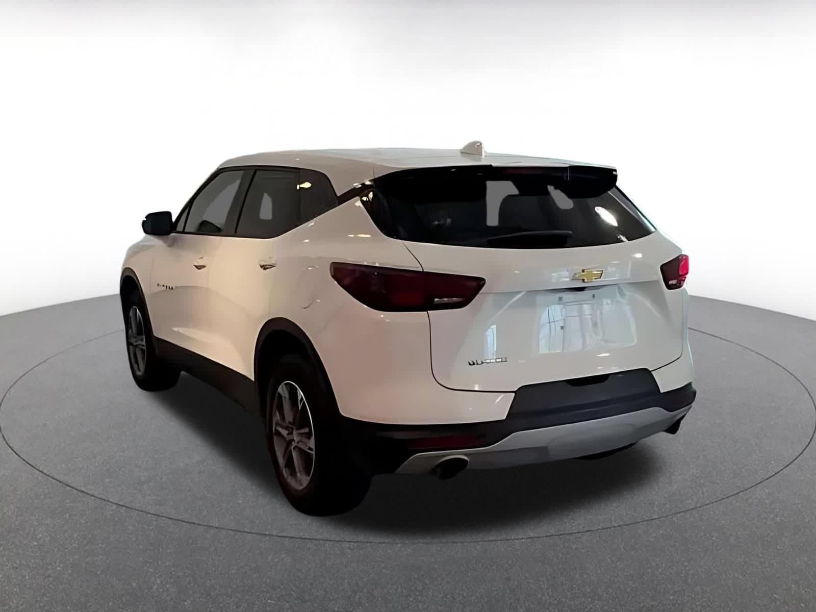 Thumbnail: 2025 Chevrolet Blazer - 9