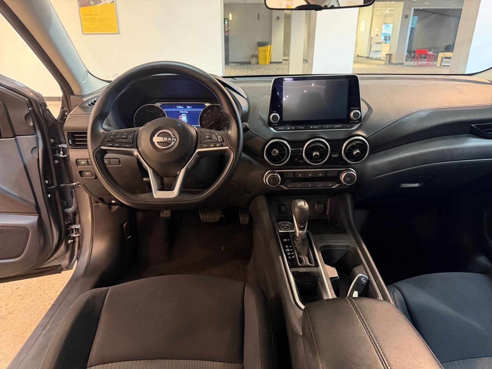 Thumbnail: 2025 Nissan Sentra - 32