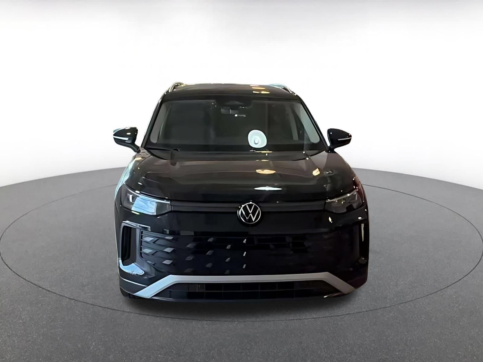 Thumbnail: 2026 Volkswagen Tiguan - 4