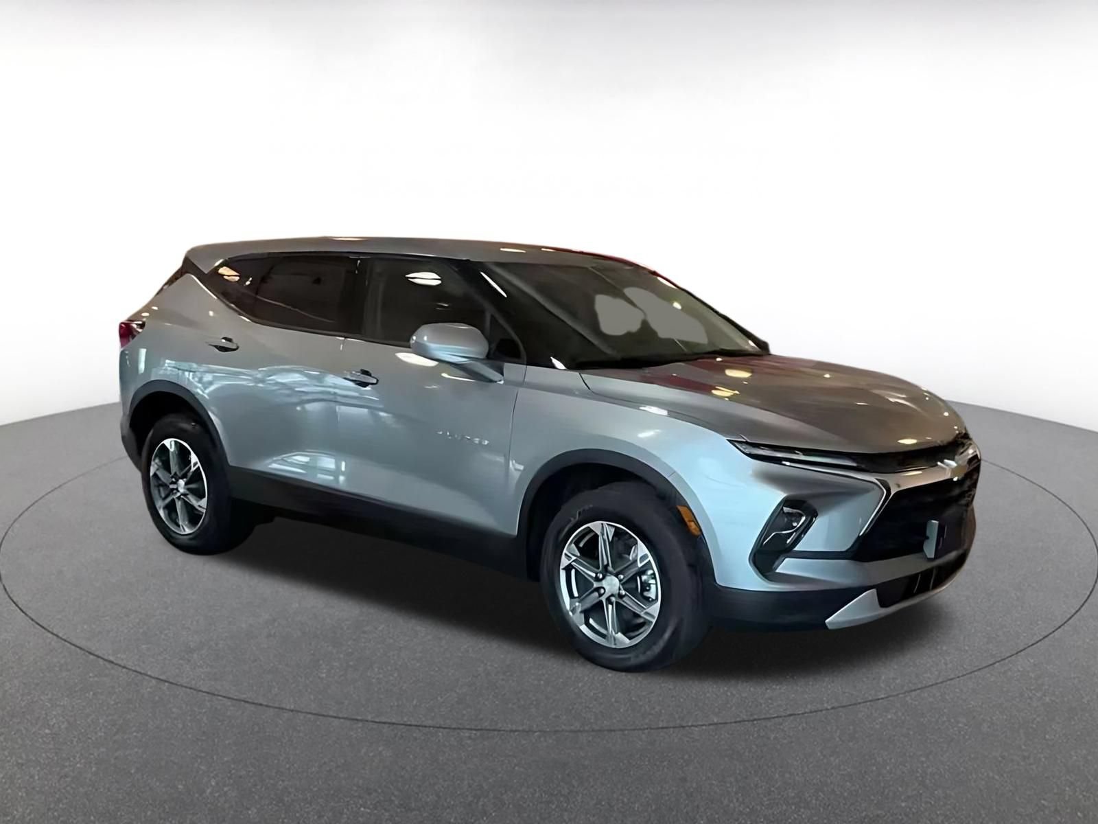 Thumbnail: 2025 Chevrolet Blazer - 2