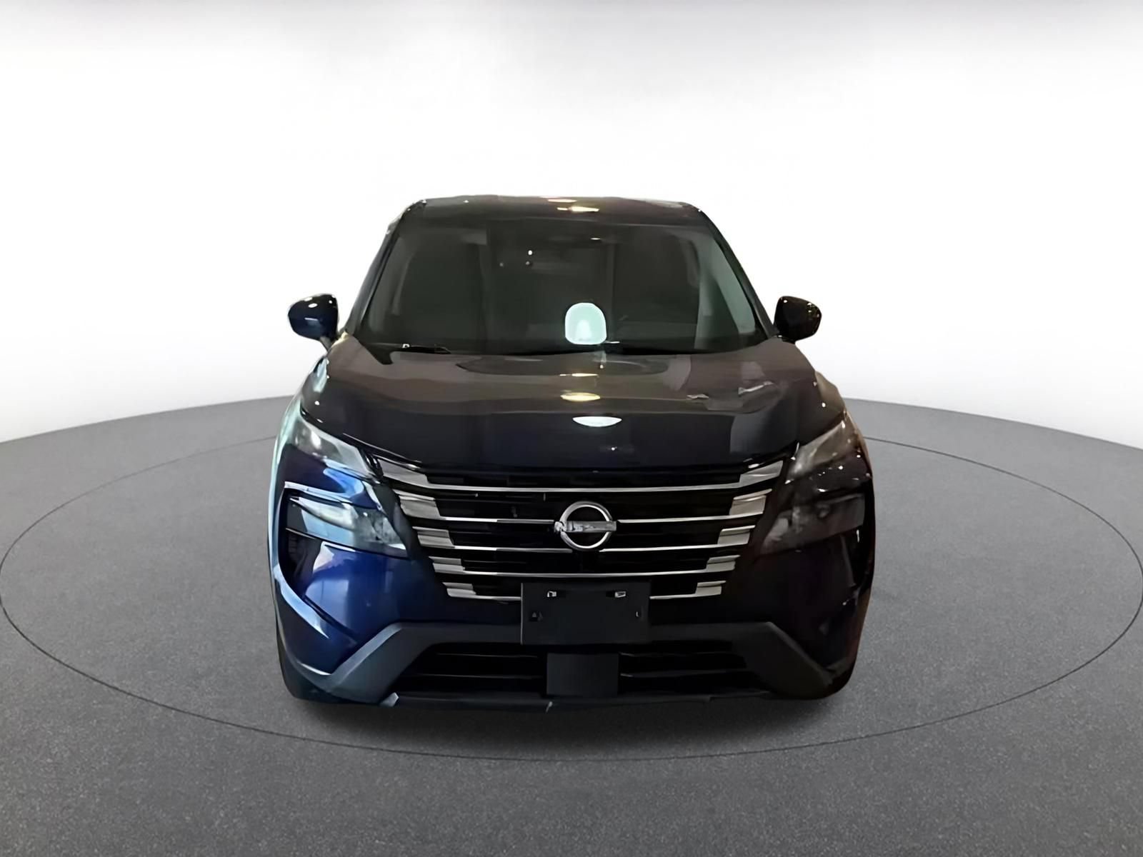 Thumbnail: 2026 Nissan Rogue - 4