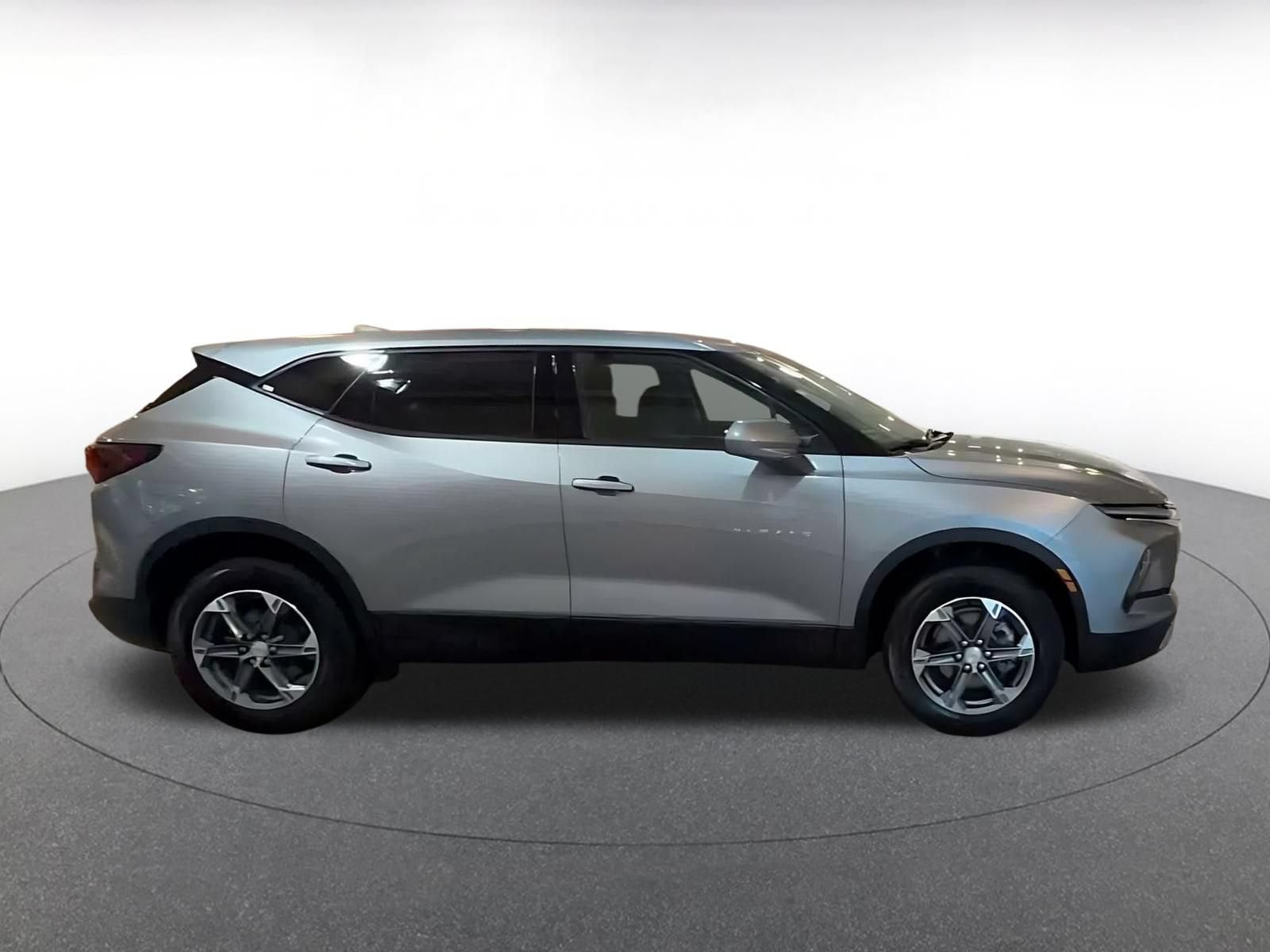 Thumbnail: 2026 Chevrolet Blazer - 15