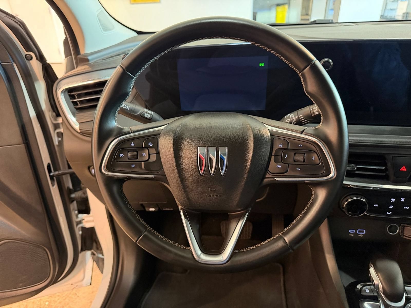 Thumbnail: 2025 Buick Encore GX - 26