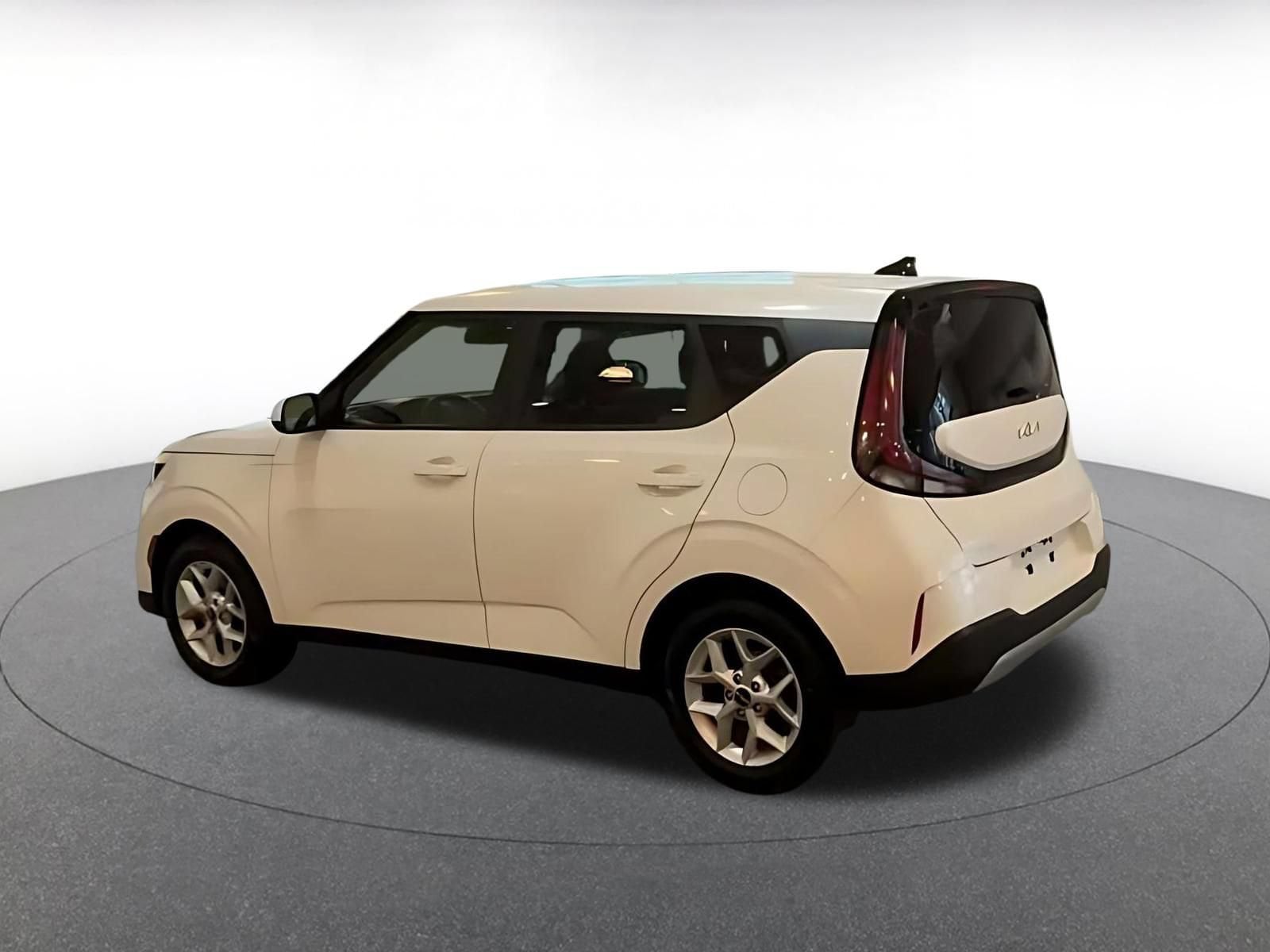 Thumbnail: 2025 Kia Soul - 8