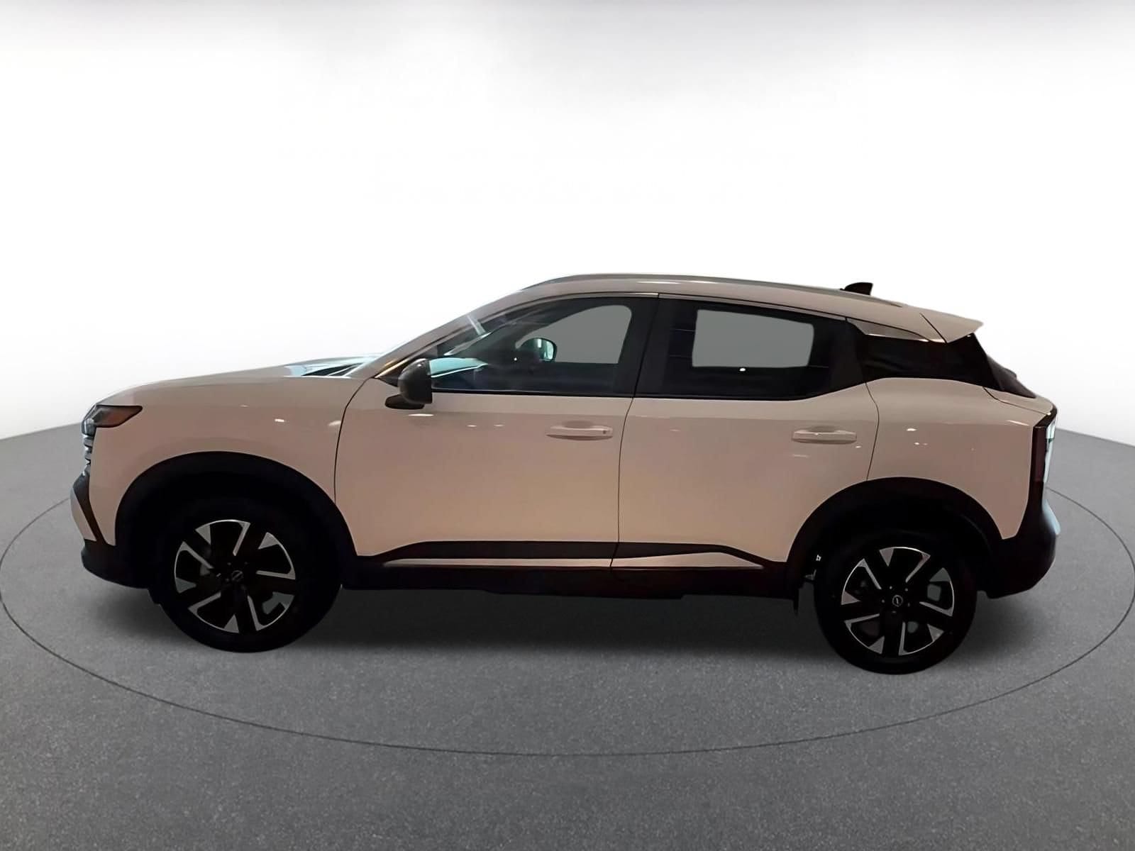 Thumbnail: 2026 Nissan Kicks - 8