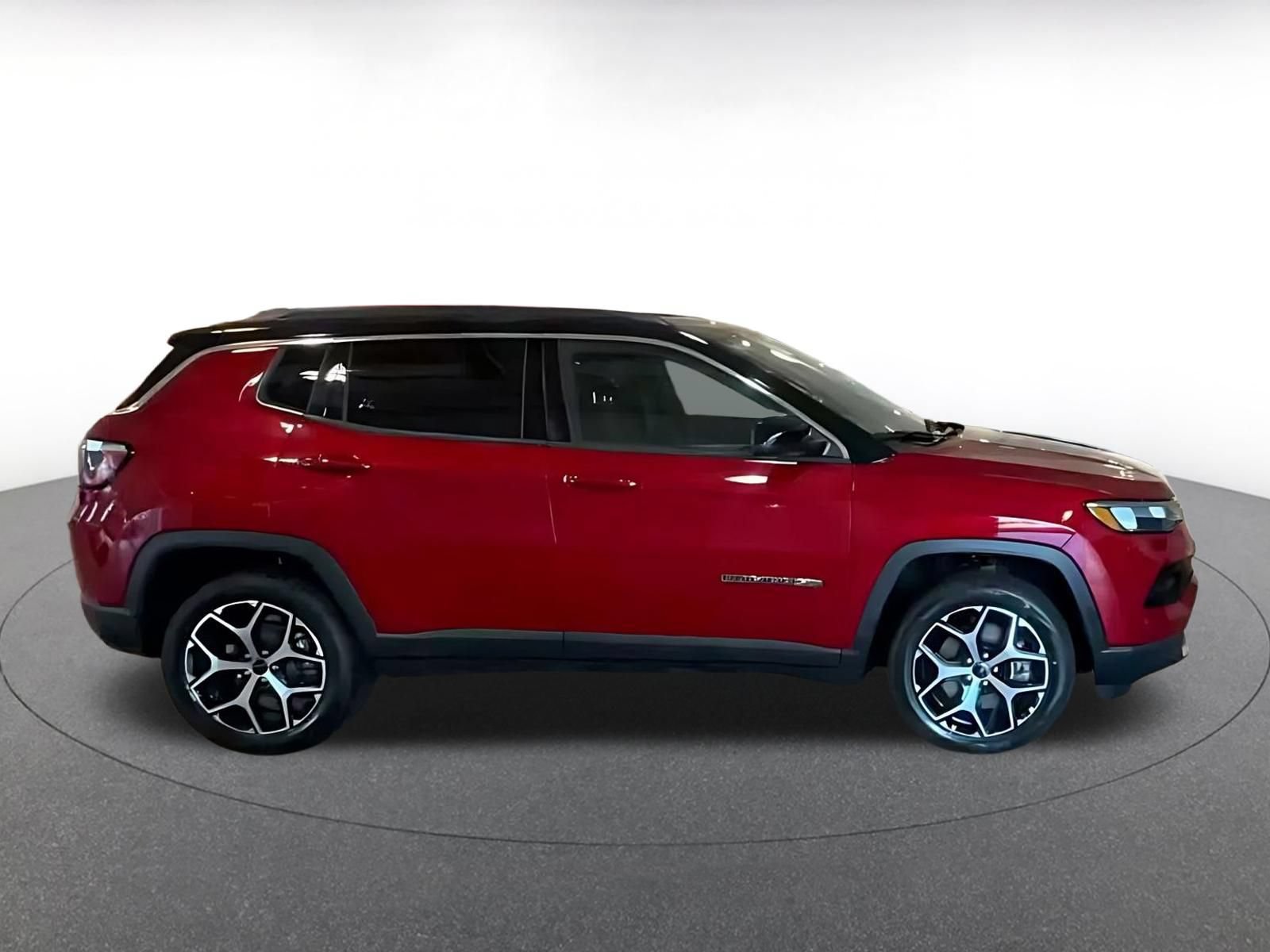 Thumbnail: 2025 Jeep Compass - 15