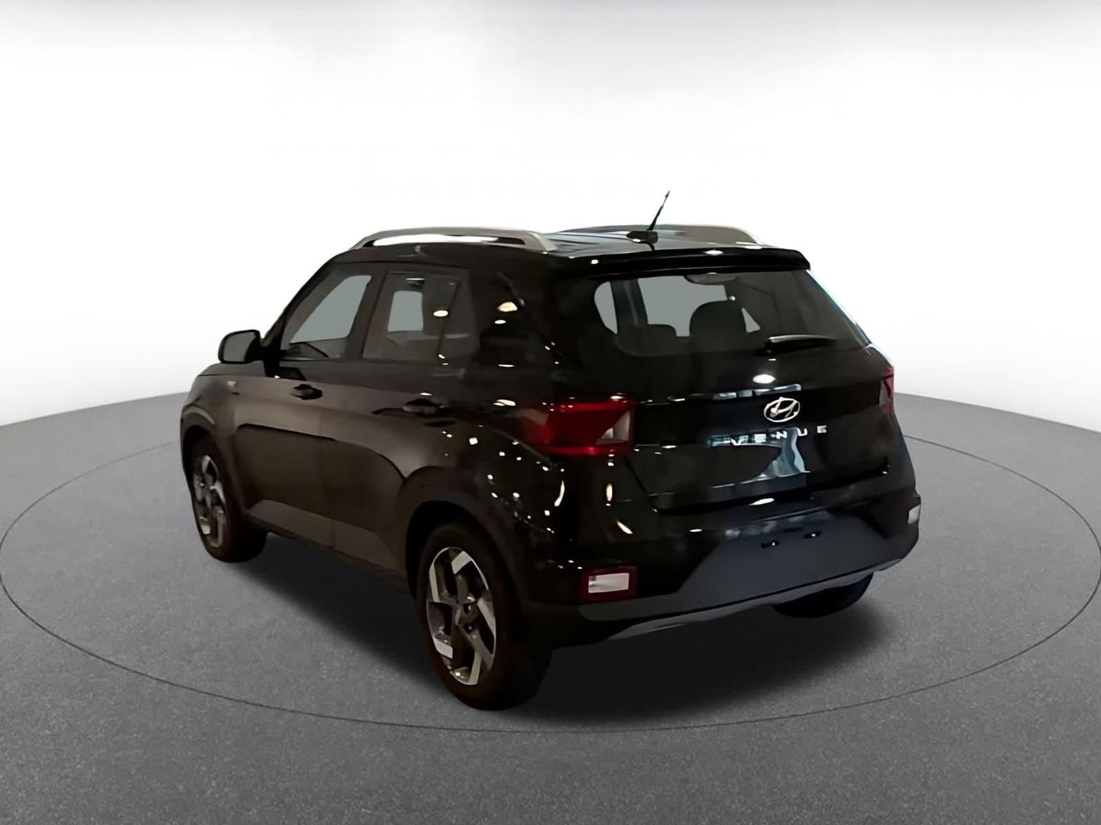 Thumbnail: 2026 Hyundai Venue - 10