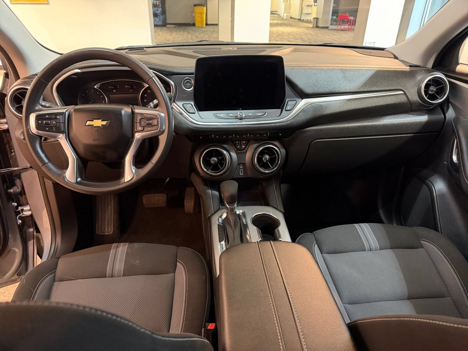 Thumbnail: 2026 Chevrolet Blazer - 33