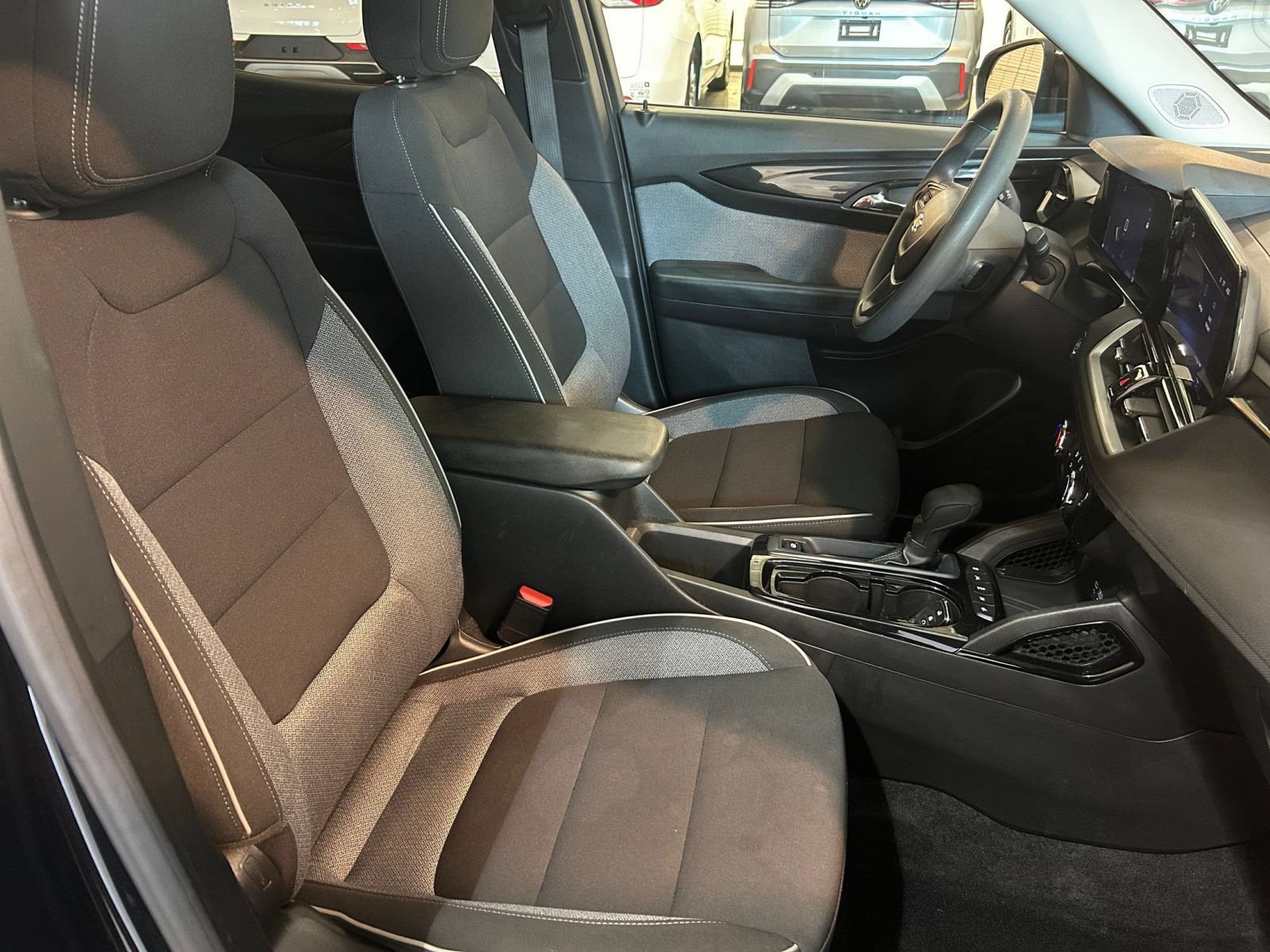 Thumbnail: 2025 Chevrolet TrailBlazer - 34